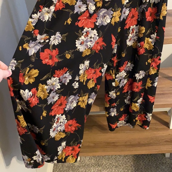 Floral ankle length gaucho pants - Picture 2 of 4